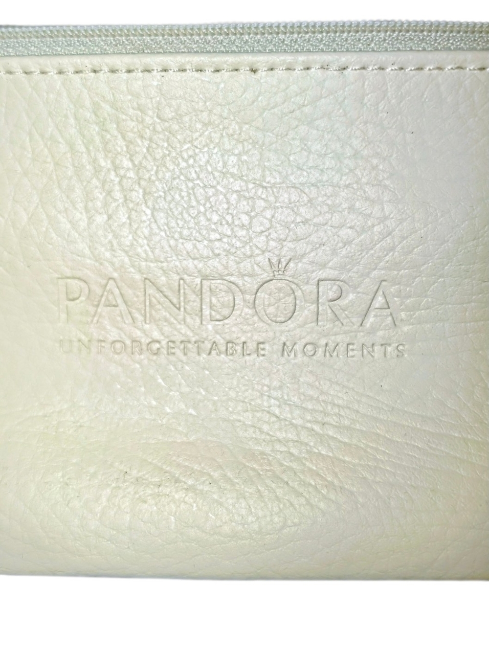 Pandora Cream Leather Zip Pouch - Unforgettable Moments